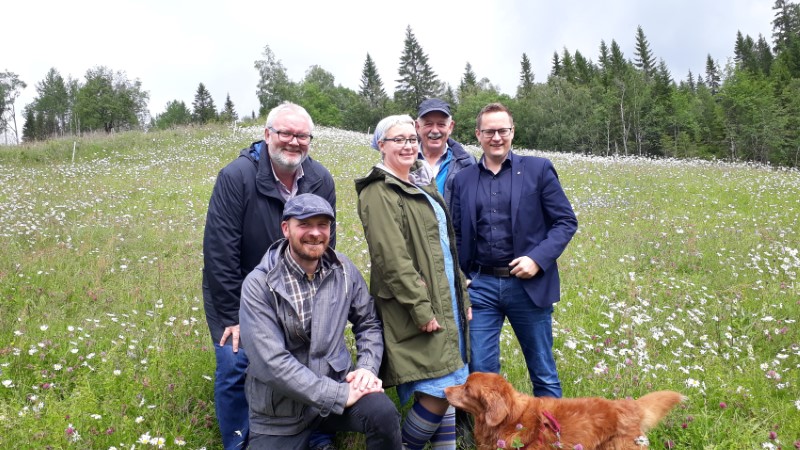 Fv: Frank Jenssen, Trond Olav Beitland, Heidi Beitland, Tore Bjørkli, Ivar Vigdenes