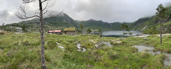 stølshus ved vatn