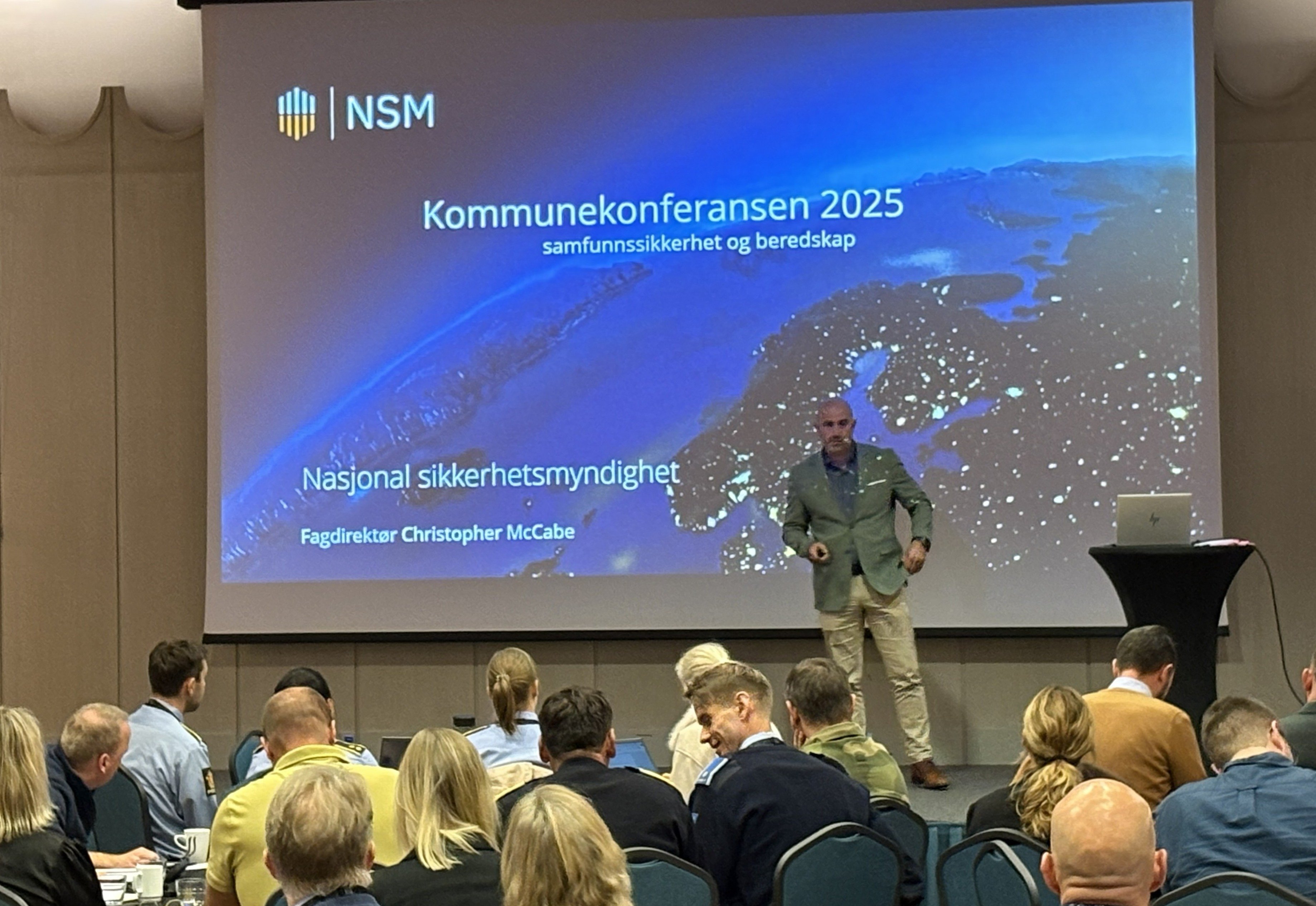 Nasjonal sikkerhetsmyndighet ved Christopher McCabe.  Foto: Statsforvalteren i Østfold, Buskerud, Oslo og Akershus. Nasjonal sikkerhetsmyndighet ved Christopher McCabe.