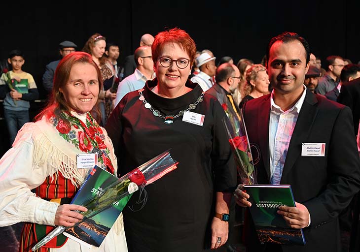 Foto: Statsforvalteren i Innlandet/Benedicte Kvalsund. Gruppebilde Kongsvinger fra statsborgerseremoni