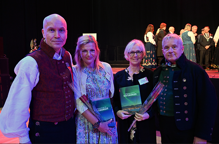 Assisterende statsforvalter Sigurd Tremoen, Lenka Frys, Margareta Florin Mæhlum og statsforvalter Knut Storberget. Foto: Statsforvalteren i Innlandet/Benedicte Kvalsund. Gruppebilde