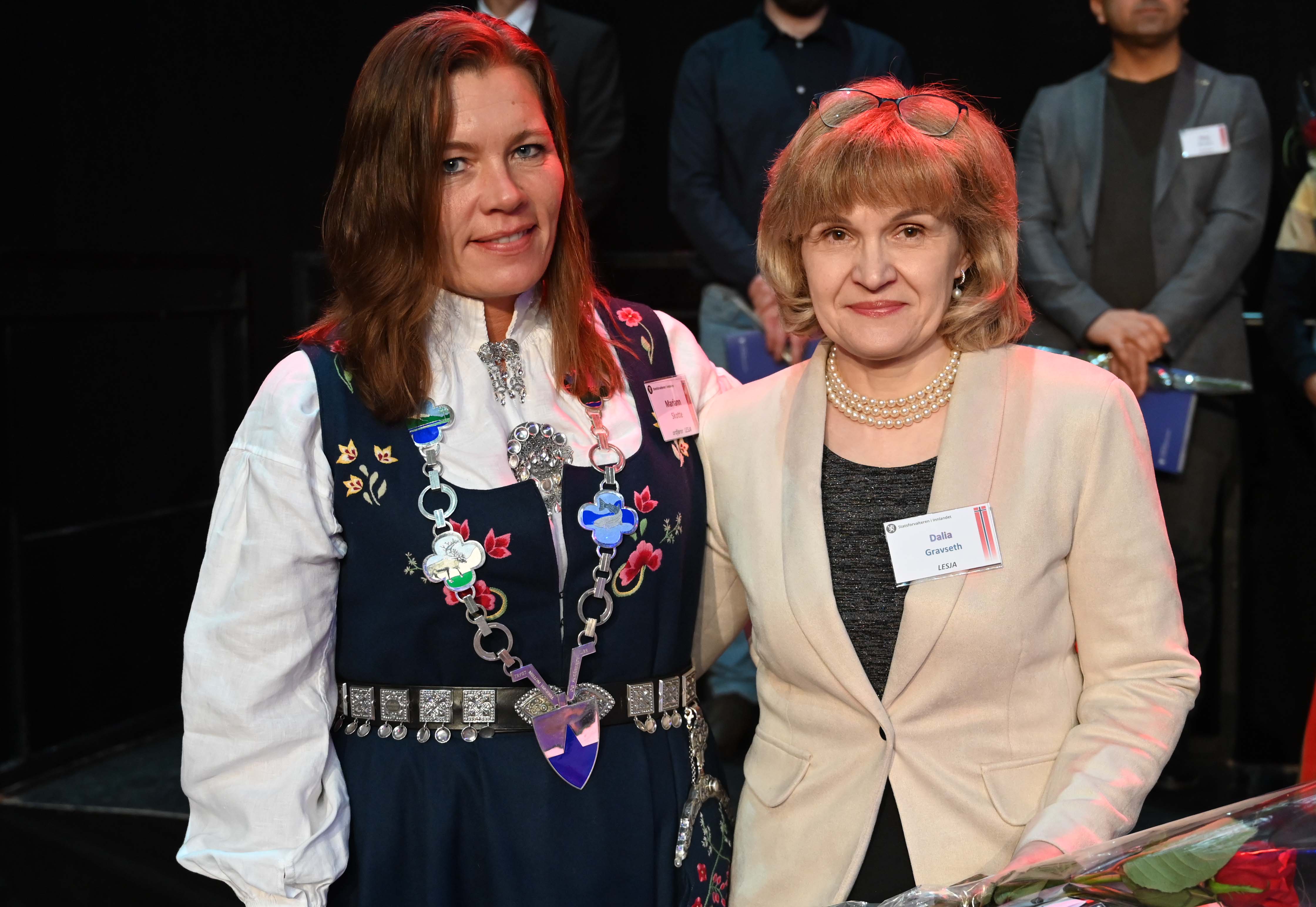 Foto: Statsforvalteren i Innlandet/Benedicte Kvalsund. Gruppebilde Lesja fra statsborgerseremoni