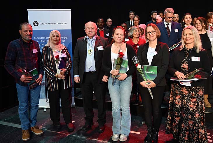 Foto: Statsforvalteren i Innlandet/Benedicte Kvalsund. Gruppebilde Nord-Odal fra statsborgerseremoni