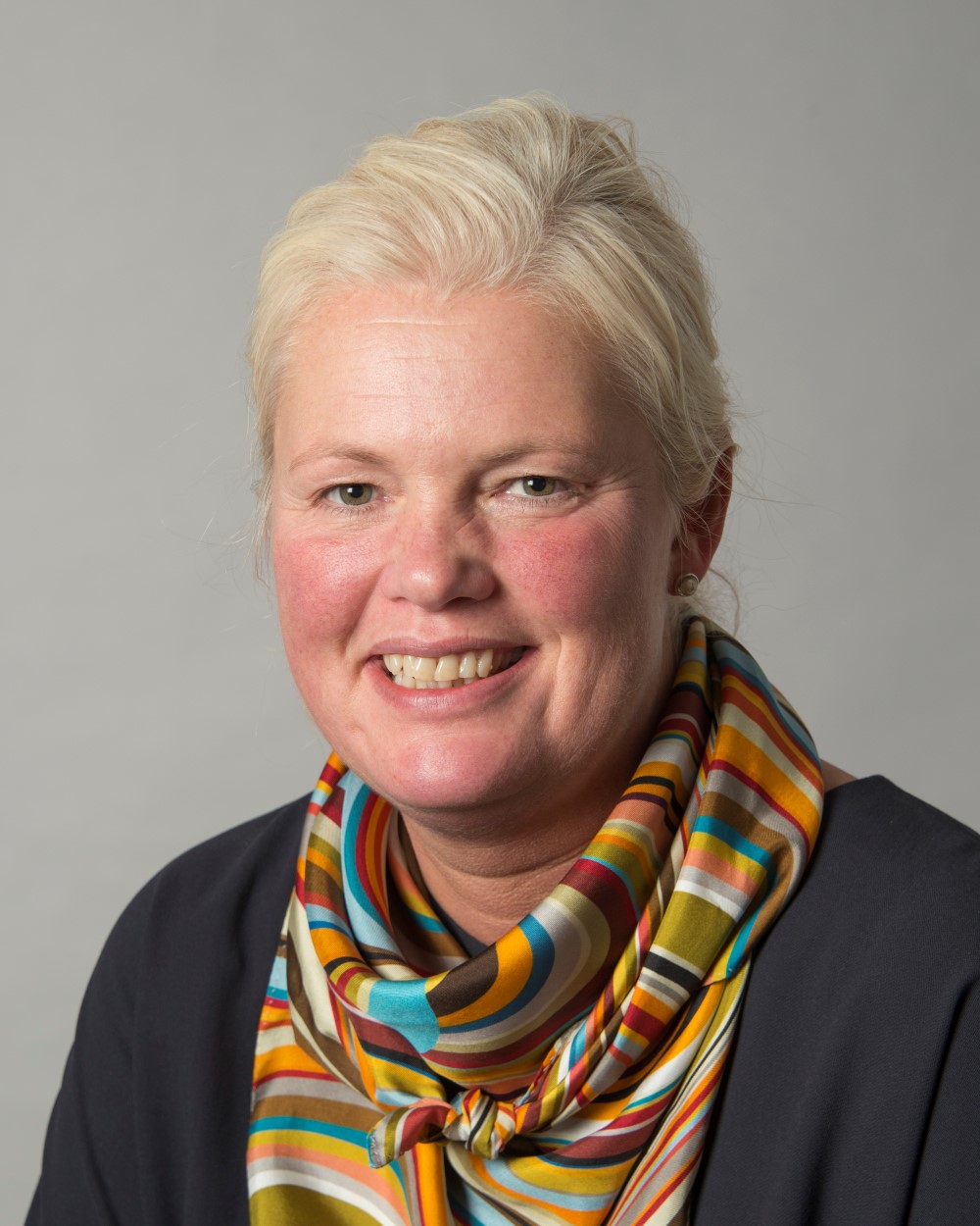 Aasa Gjestvang, avdelingsdirektør barnehage og opplæring hos Statsforvalteren i Innlandet. Foto: Statsforvalteren i Innlandet. Portrett av dame