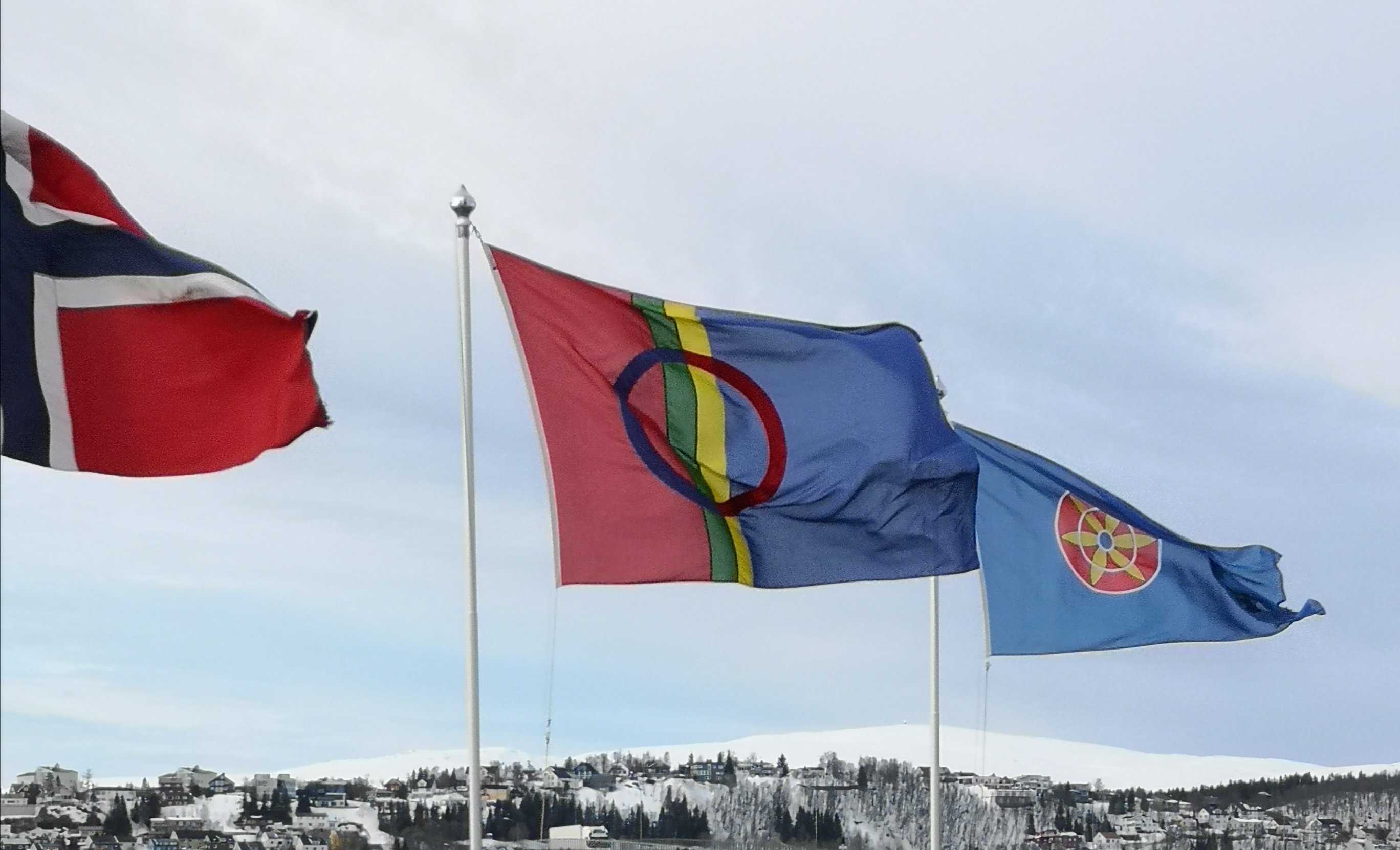 Bilde: Kai A Lien Norsk, samisk og kvensk flagg