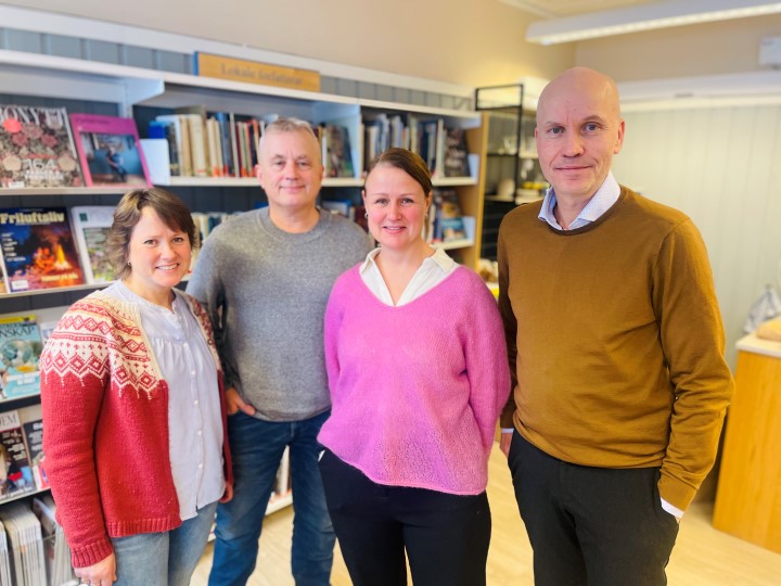 Margrethe, Knut, Rita og Sigurd Foto: Kristina Skamsar. Statsforvalteren og til ansatte på Lom Folkebibliotek