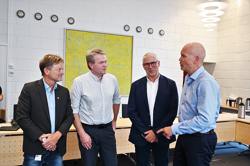 Ordfører i Ringebu Arne Fossmo, ordfører i Sør-Fron Ole Tveite Muriteigen, fungerende ordfører i Nord-Fron Morten Randen og assisterende statsforvalter Sigurd Tremoen. Foto: Benedicte Kvalsund/Statsforvalteren i Innlandet. Ordfører i Ringebu Arne Fossmo, ordfører i Sør-Fron Ole Tveite Muriteigen, fungerende ordfører i Nord-Fron Morten Randen og assisterende statsforvalter Sigurd Tremoen.