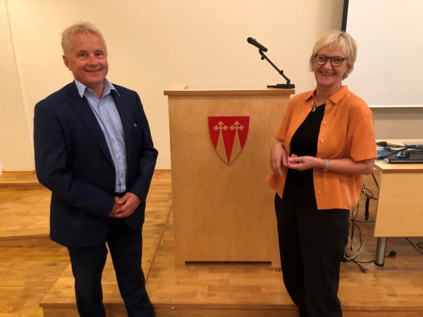 Statsforvalter Knut Storberget og ordfører i Gran kommune Randi Eek Thorsen