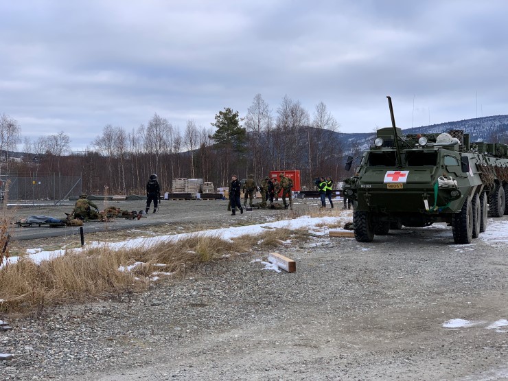 Illustrasjonsfoto: Forsvarets kjøretøy på øvelse Foto: Lisbeth Berntsen Huse, Statsforvalteren i Innlandet. Kjøretøy fra forsvaret oppstilt i Østerdalen