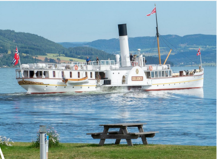 Foto: Skibladner. Skibladner - gammel båt som går på innsjøen Mjøsa