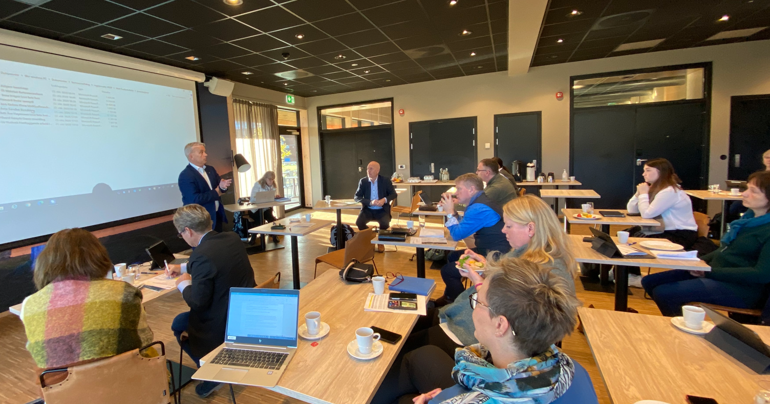 Møte på Vinstra med Midt-Gudbrandsdalen i 2020 - nå blir det nye regionmøter i hele Innlandet. Foto; Statsforvalteren/K. Stordal