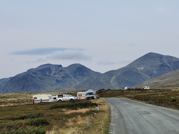 Campingvogn og bobil på fjellet